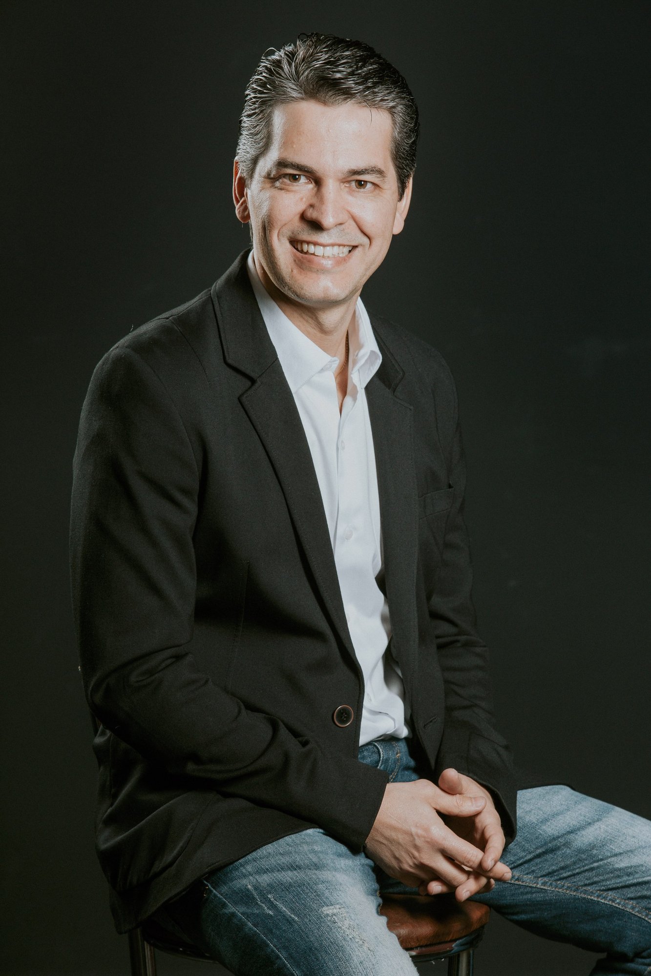 Dr. Alysson Silveira